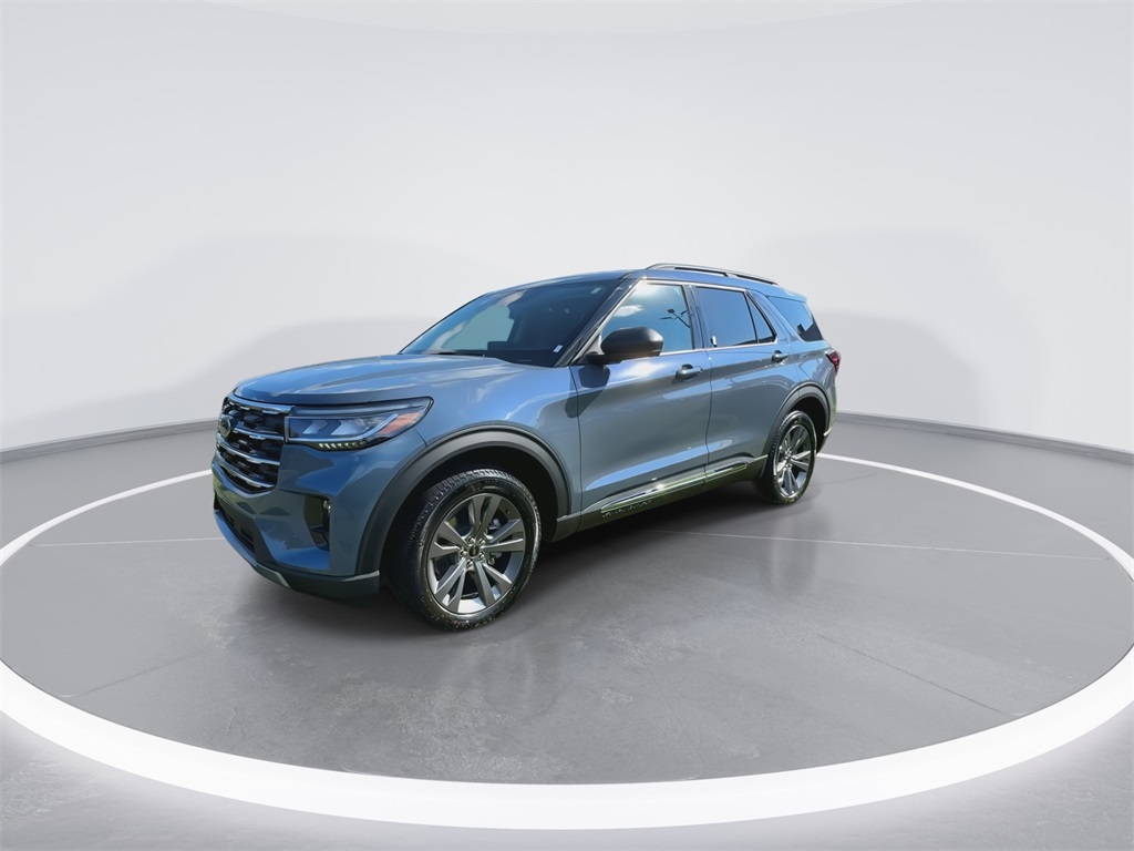 2025 Ford Explorer photo 4