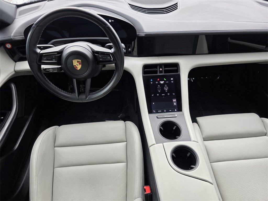 2021 Porsche Taycan Base photo 12