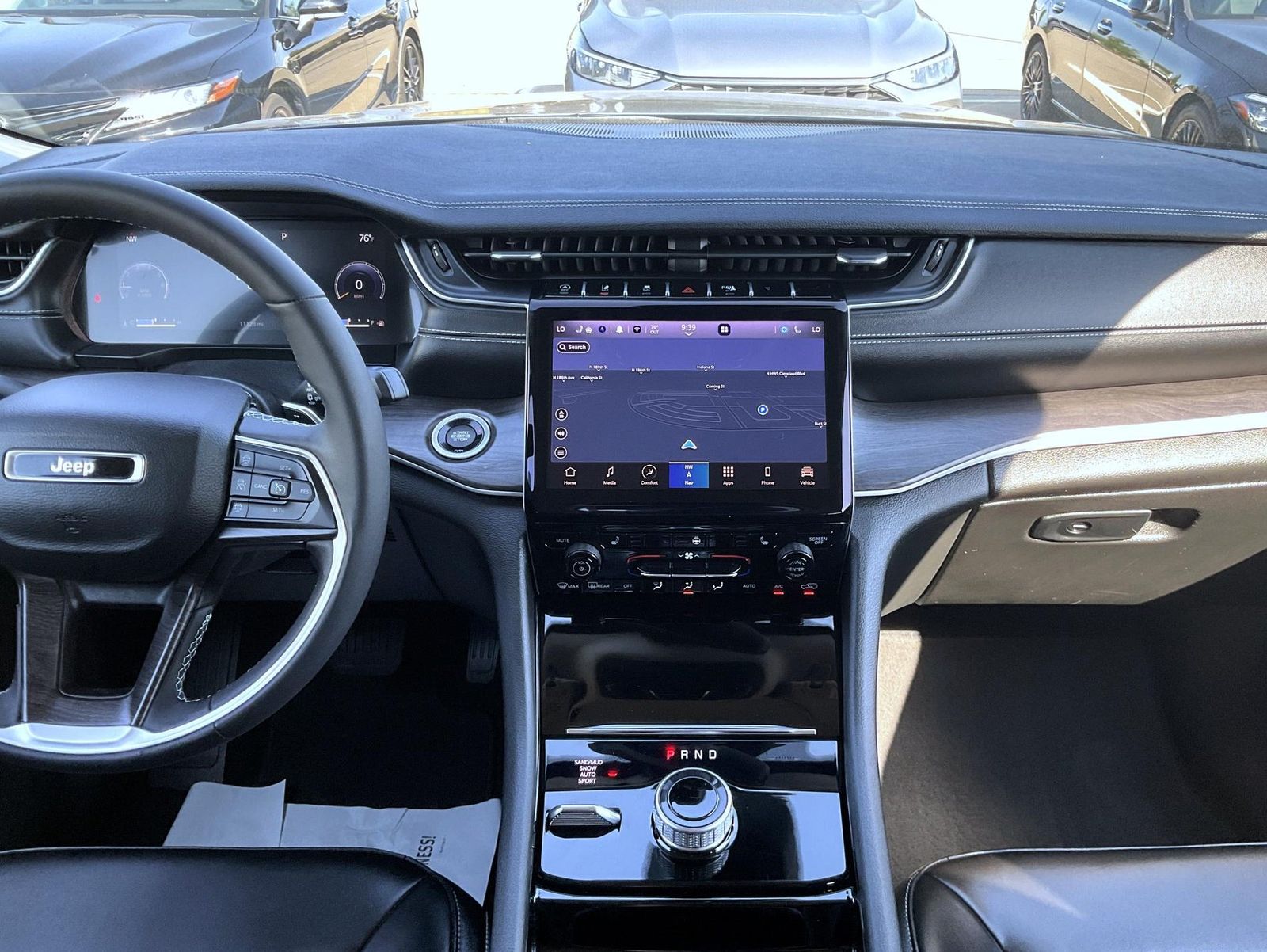 2023 Jeep Grand Cherokee Limited photo 11