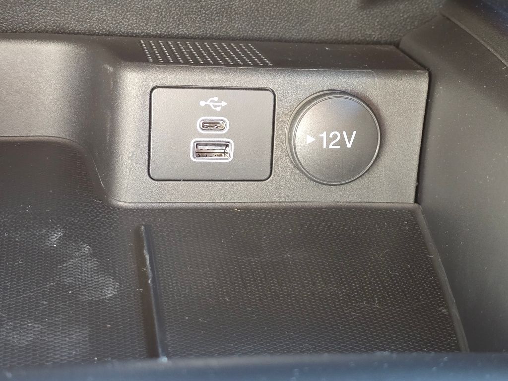 2025 Ford Escape Plug-In Hybrid photo 26
