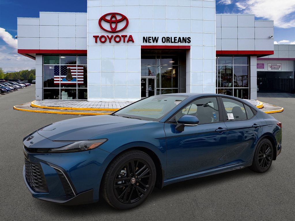 2026 Toyota Camry SE's photo