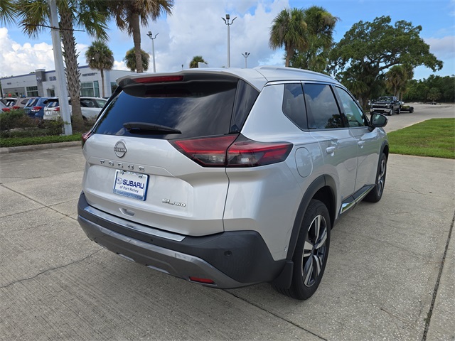 2023 Nissan Rogue SL photo 4