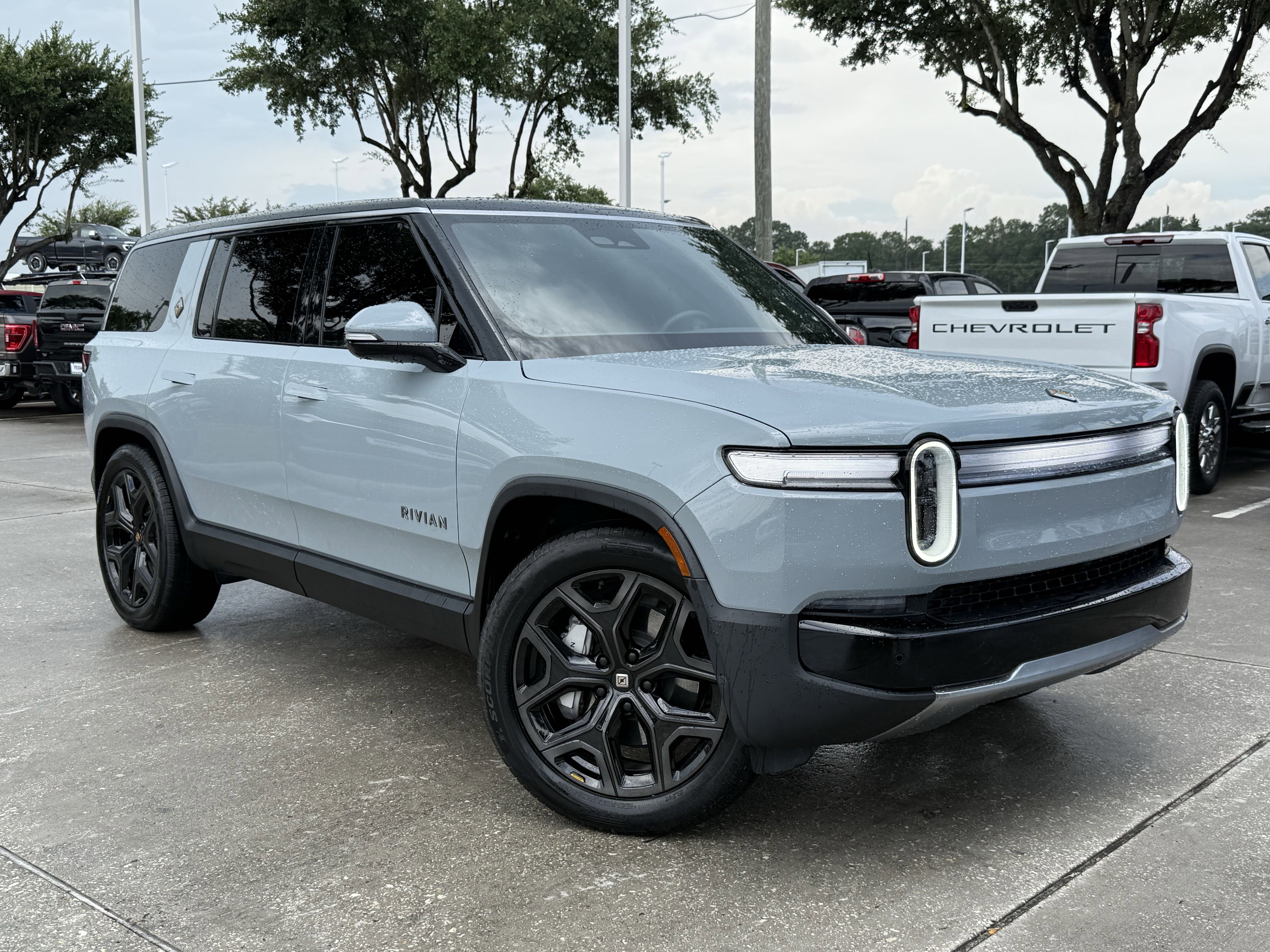 Used 2025 Rivian R1S Adventure with VIN 7PDSGBBA1SN053472 for sale in Humble, TX