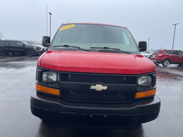 2014 Chevrolet Express 3500 Work Van photo 2