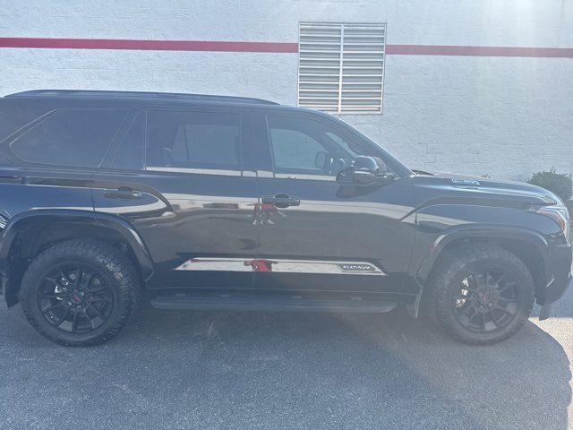 2024 Toyota Sequoia Platinum photo 8