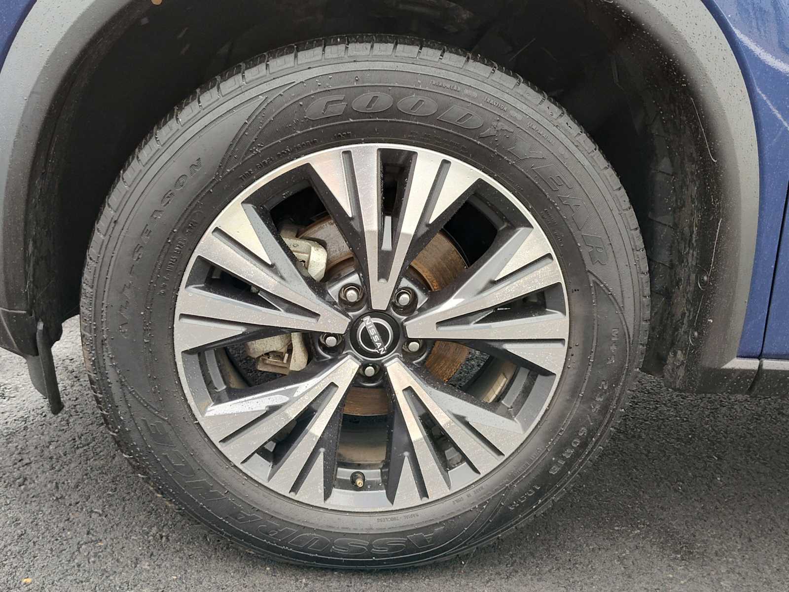 2023 Nissan Rogue SV photo 12