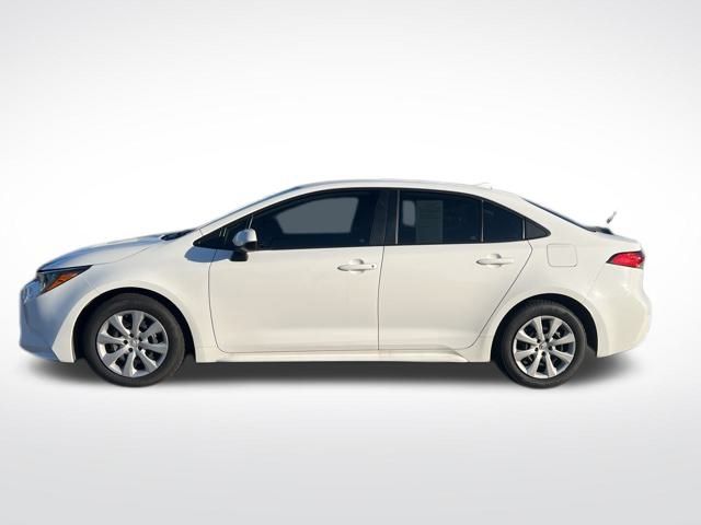 2023 Toyota Corolla LE photo 2
