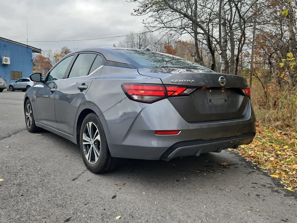 2022 Nissan Sentra SV photo 3