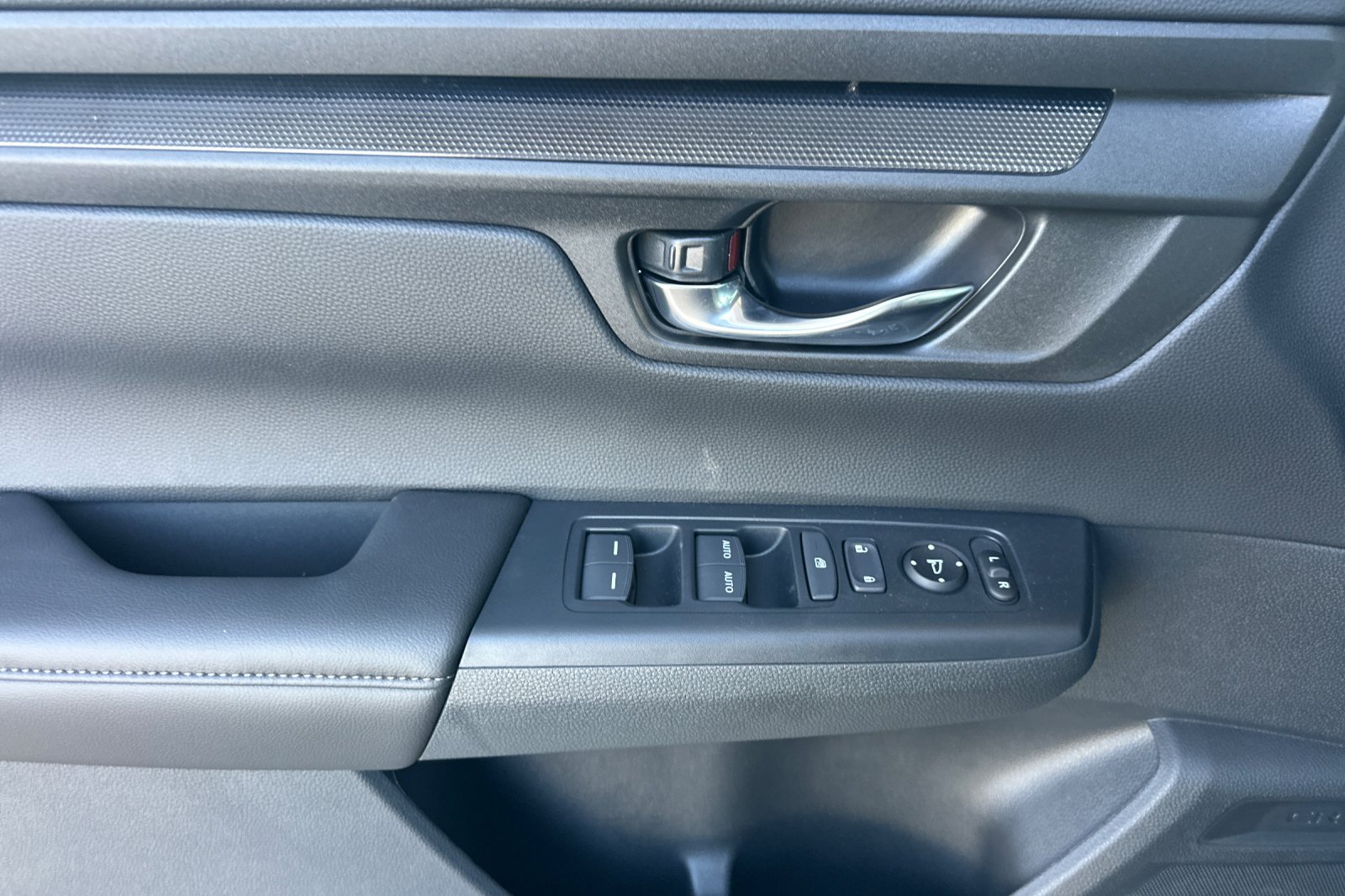 2026 Honda CR-V EX photo 10
