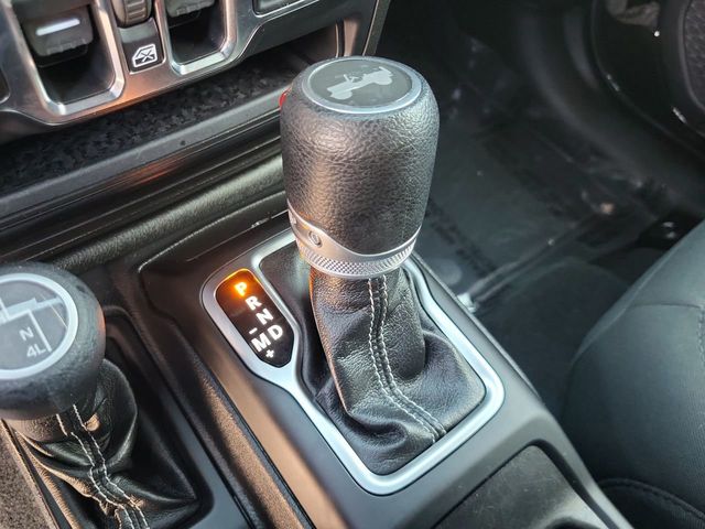 2022 Jeep Wrangler Unlimited Sahara photo 21