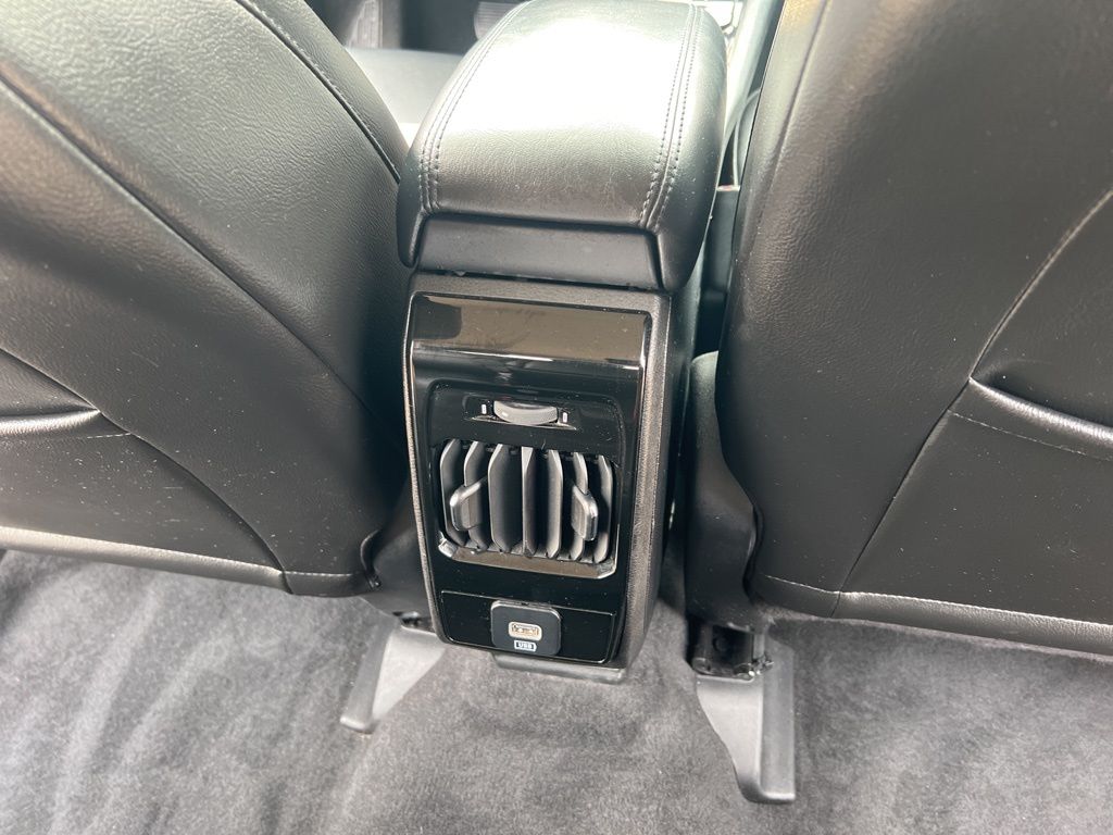 2022 Jeep Compass Latitude Lux photo 18