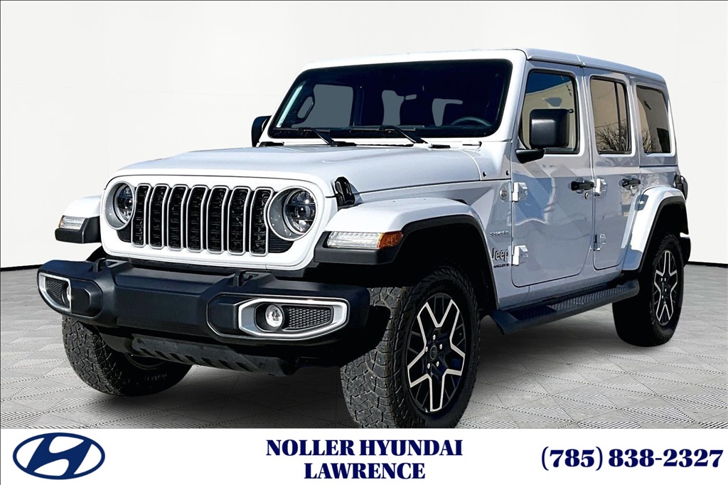 2024 Jeep Wrangler 4-Door Sahara's photo