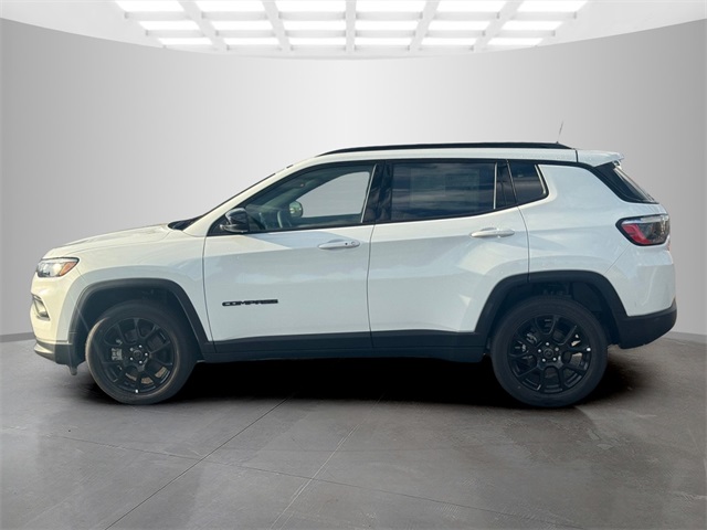 2026 Jeep Compass Latitude Altitude photo 4