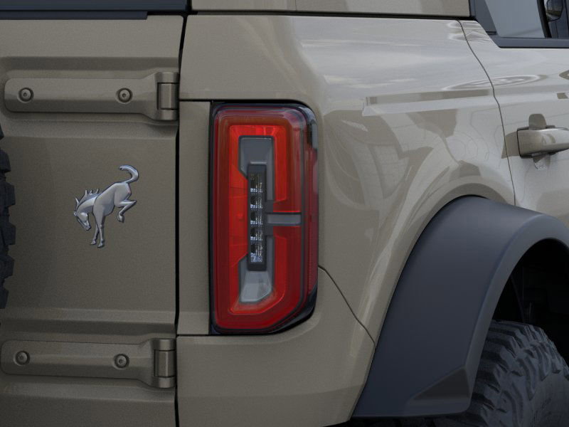 2025 Ford Bronco Outer Banks photo 12
