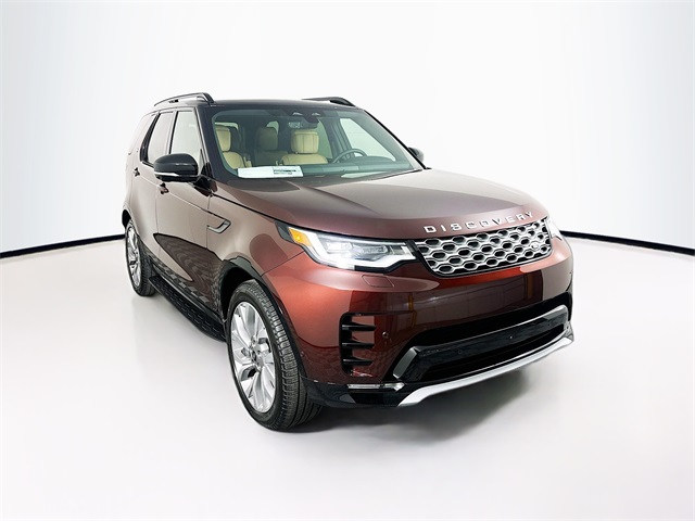 2026 Land Rover Discovery photo 2