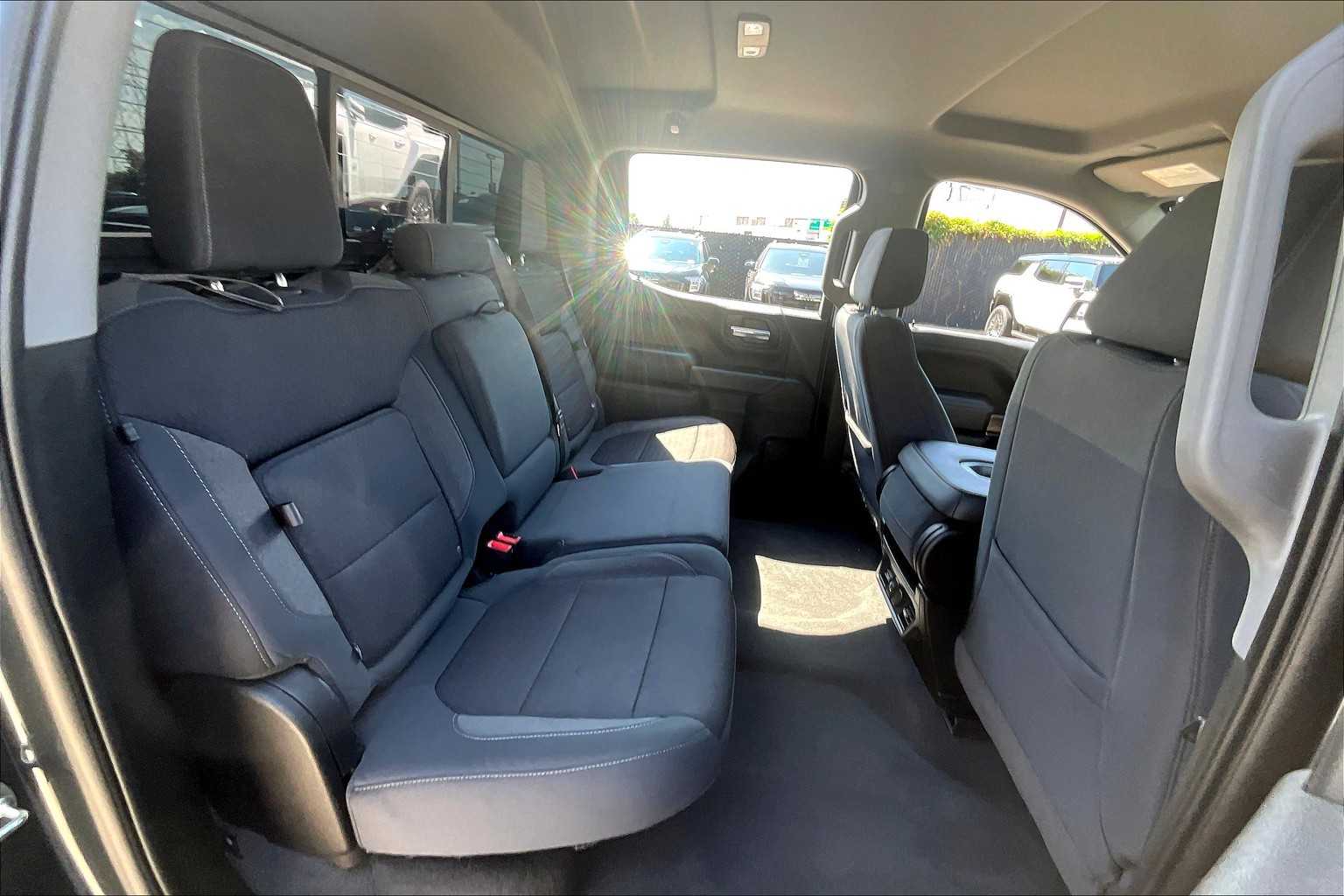 2019 Chevrolet Silverado 1500 LT photo 18