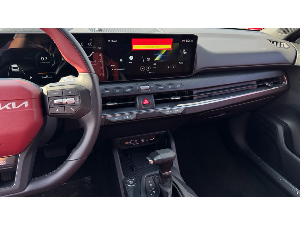 2025 Kia K4 GT-Line photo 13