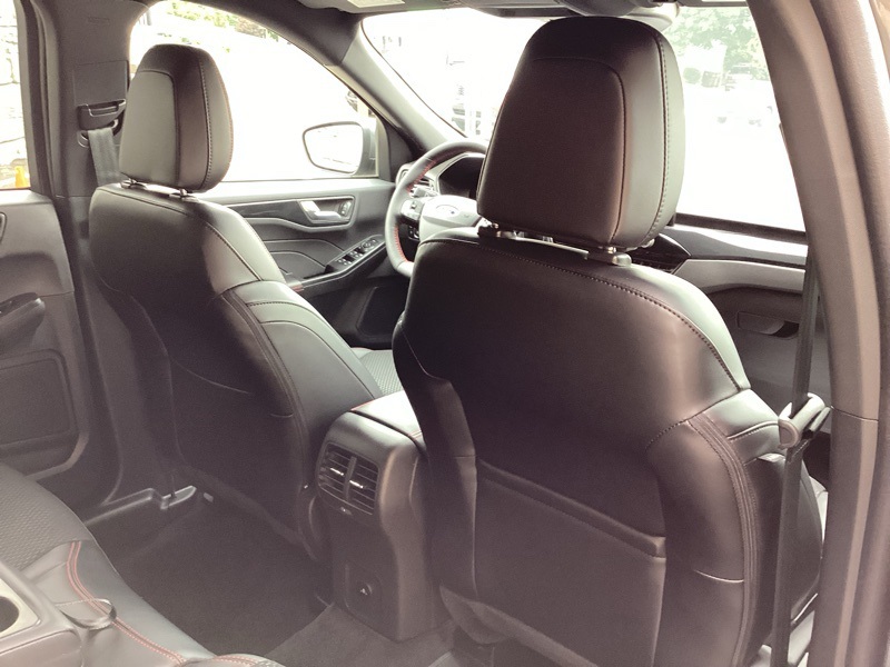 2025 Ford Escape Hybrid ST-Line Select photo 16
