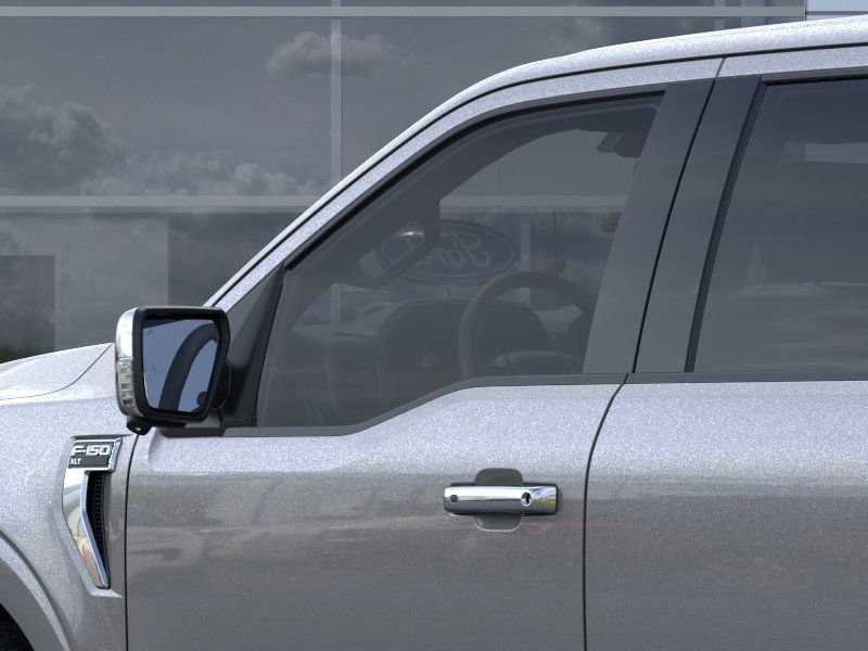 2025 Ford F-150 XLT photo 17
