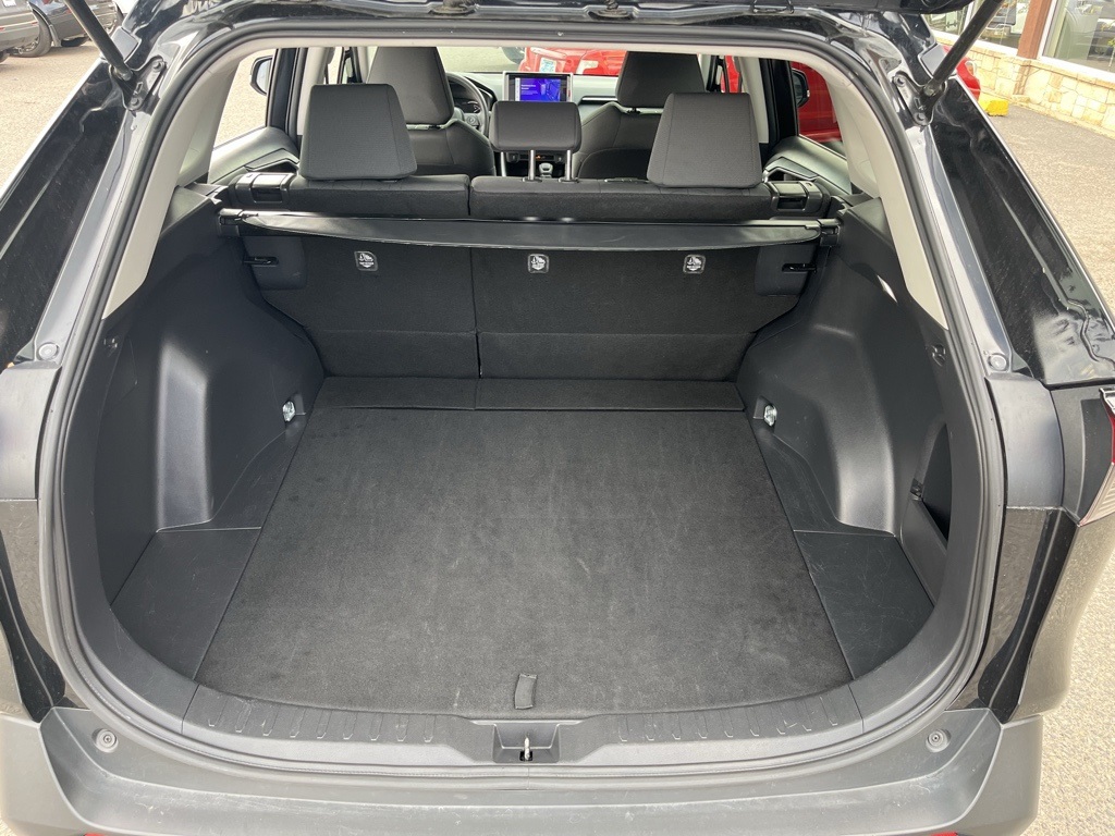 2024 Toyota RAV4 XLE photo 17