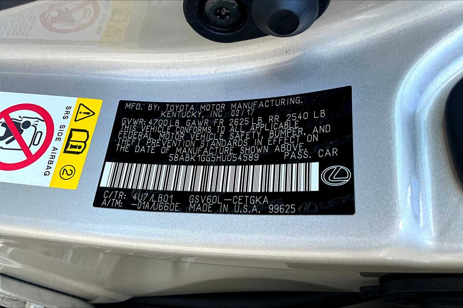 2017 Lexus ES 350 photo 36