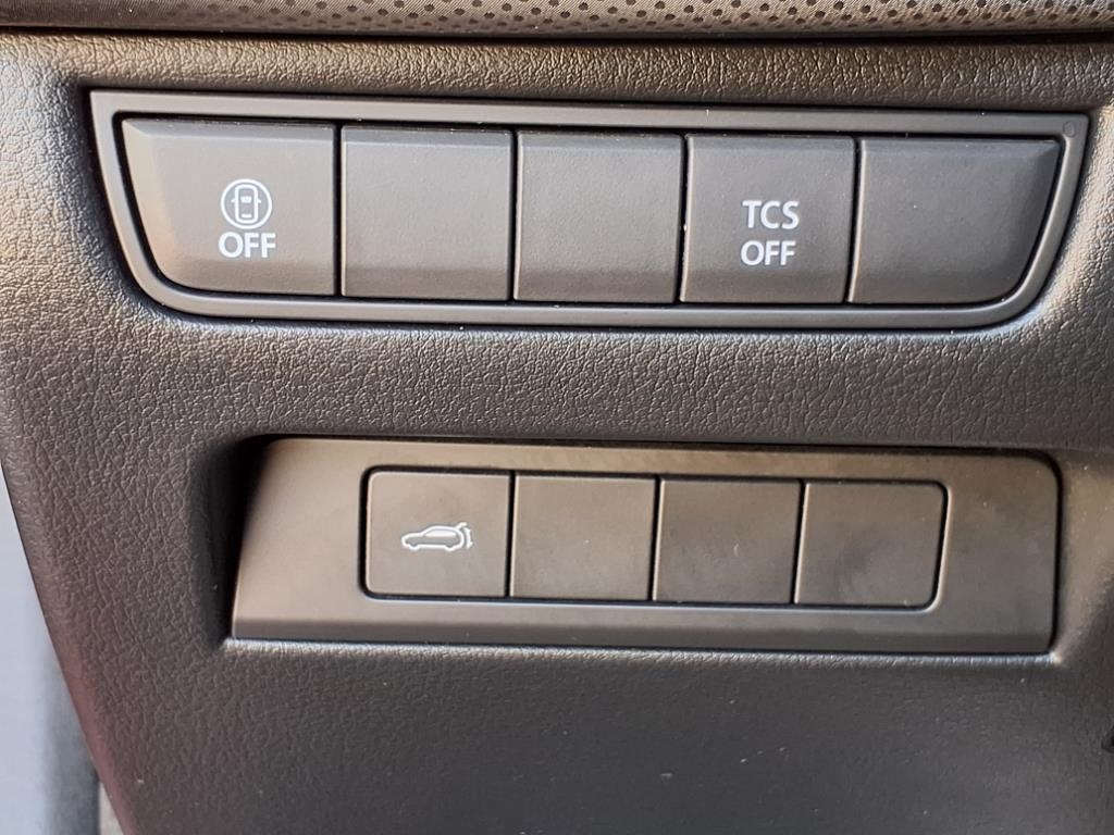 2023 Mazda CX-50 2.5 Preferred Plus photo 17
