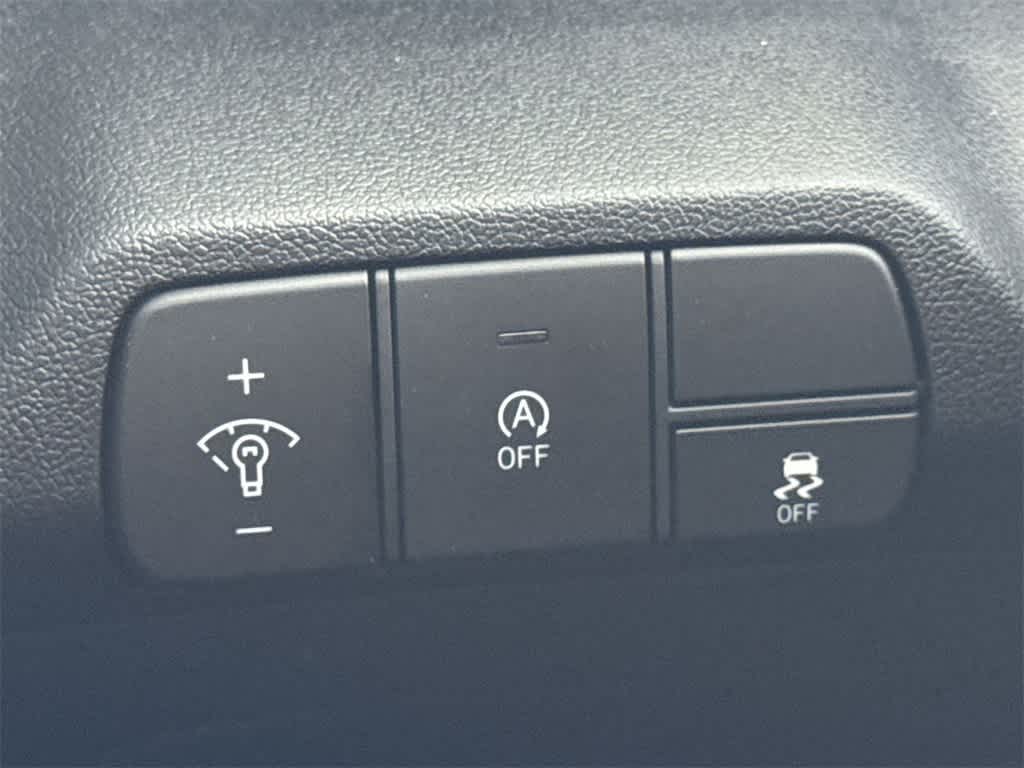 2025 Hyundai Elantra SE photo 16