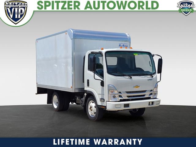2024 Chevrolet Low Cab Forward Base's photo