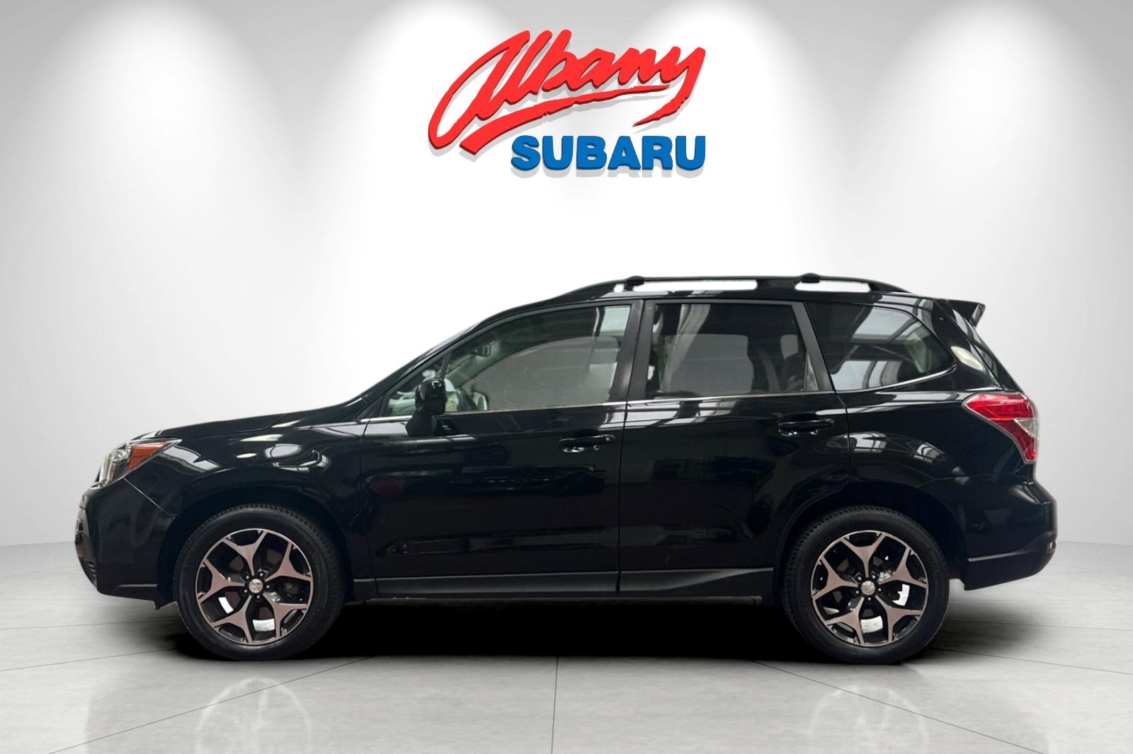 2015 Subaru Forester 2.0XT Premium photo 5