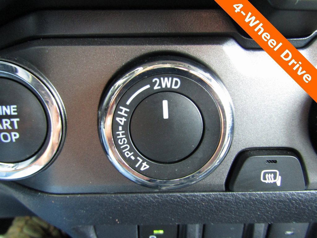 2023 Toyota Tacoma Double Cab V6 photo 12