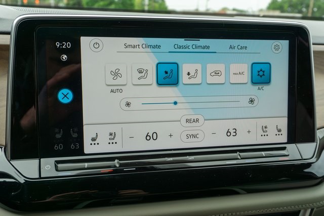 2024 Volkswagen Atlas SE Technology photo 26