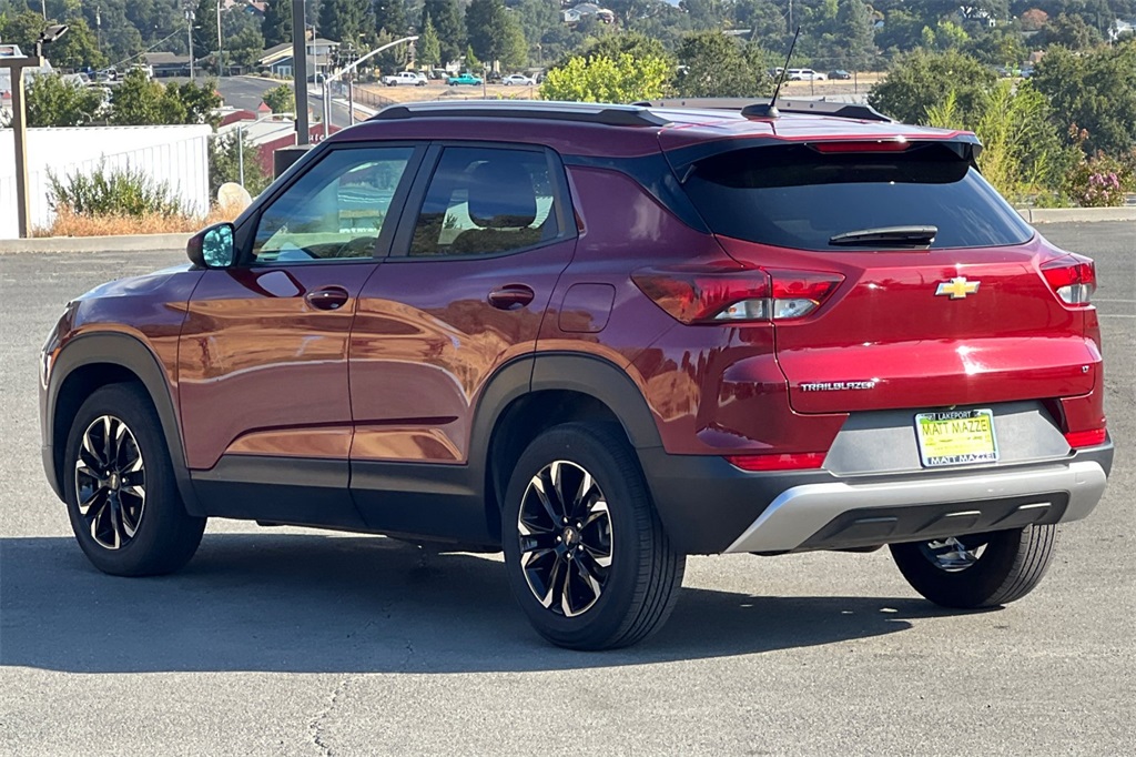 2023 Chevrolet Trailblazer LT photo 3