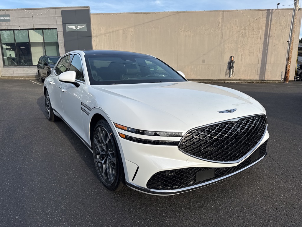 2025 GENESIS G90 Base's photo