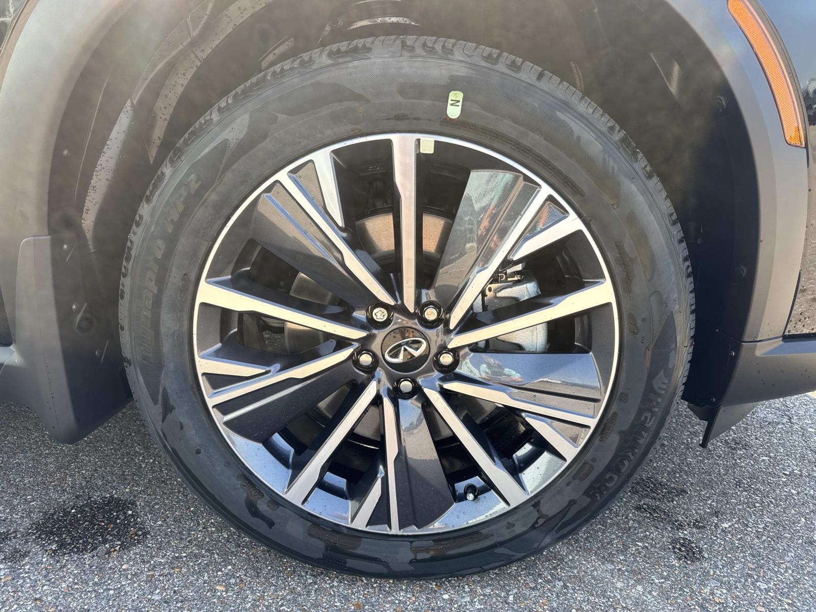 2026 Infiniti QX60 Luxe photo 3