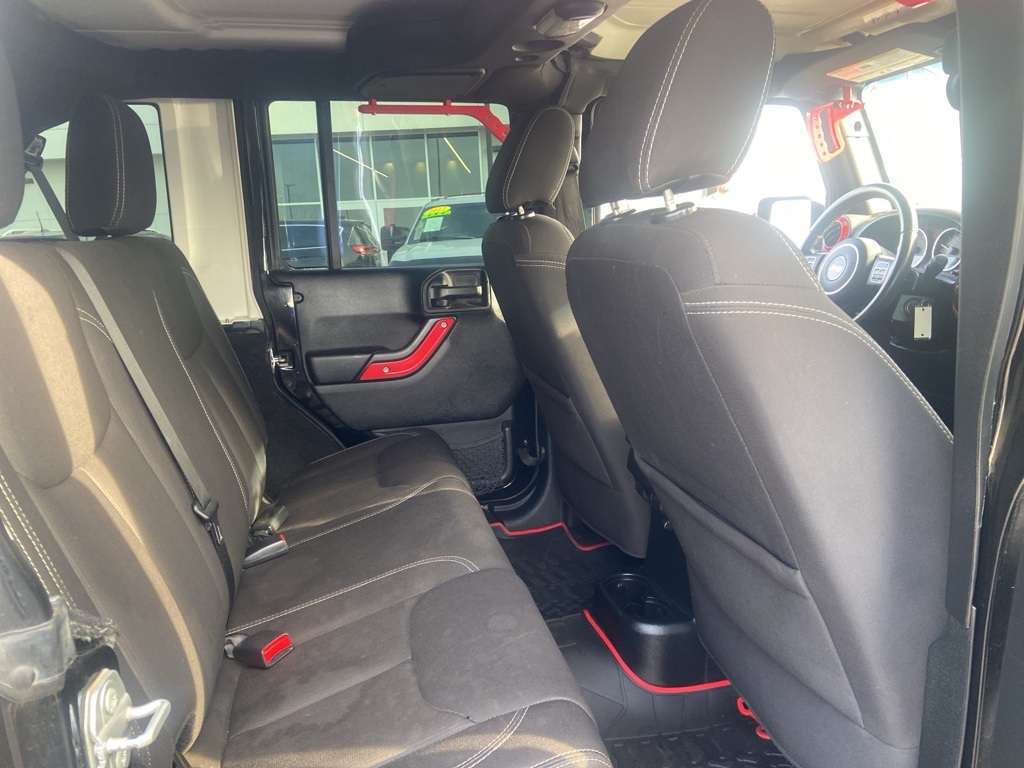 2017 Jeep Wrangler Unlimited Rubicon photo 9