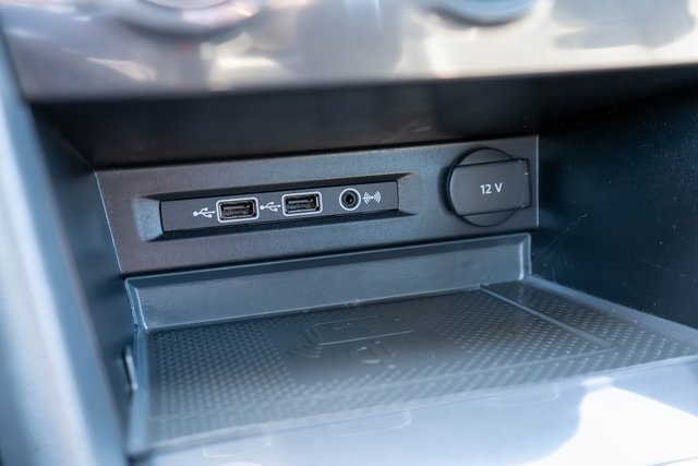 2020 Volkswagen Tiguan SEL photo 19