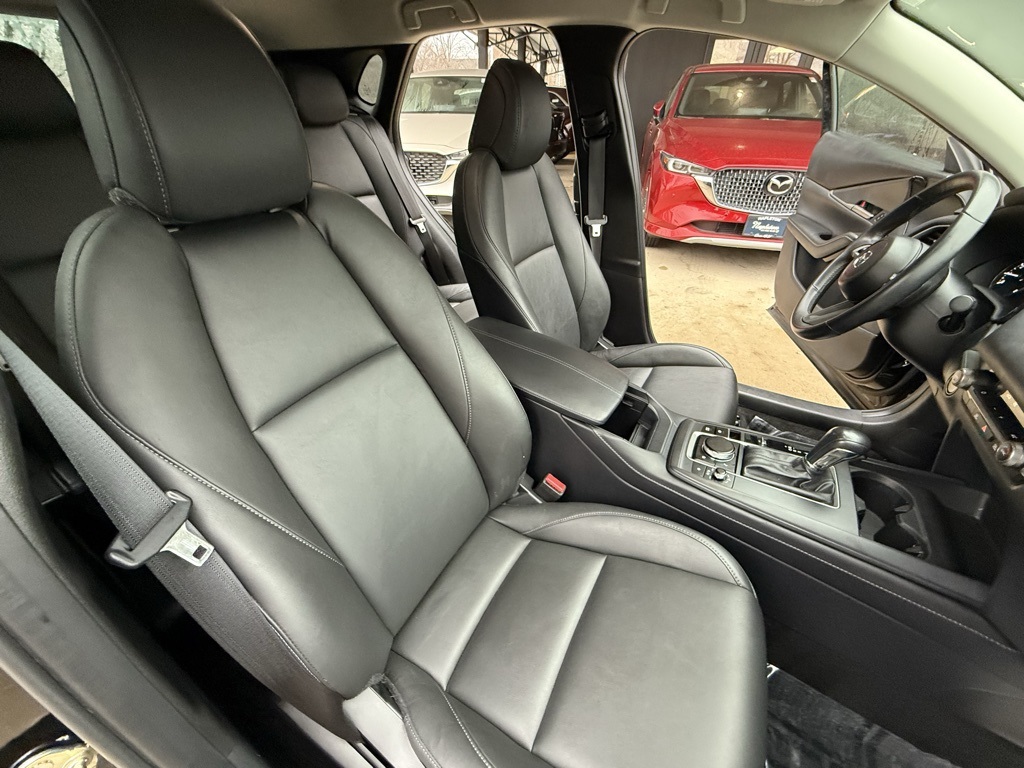 2022 Mazda CX-30 2.5 Select photo 3