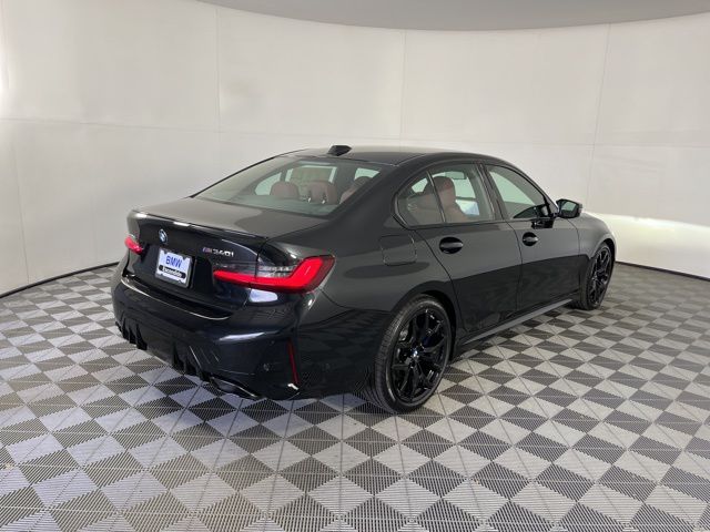 2025 Bmw M340i photo 2