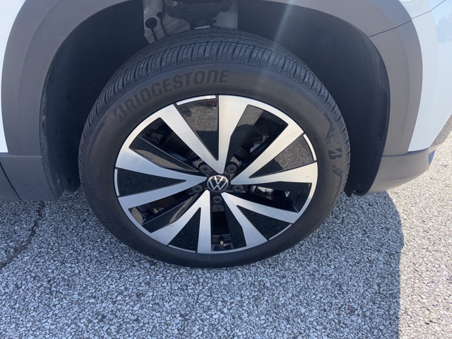 2022 Volkswagen Taos SE photo 11
