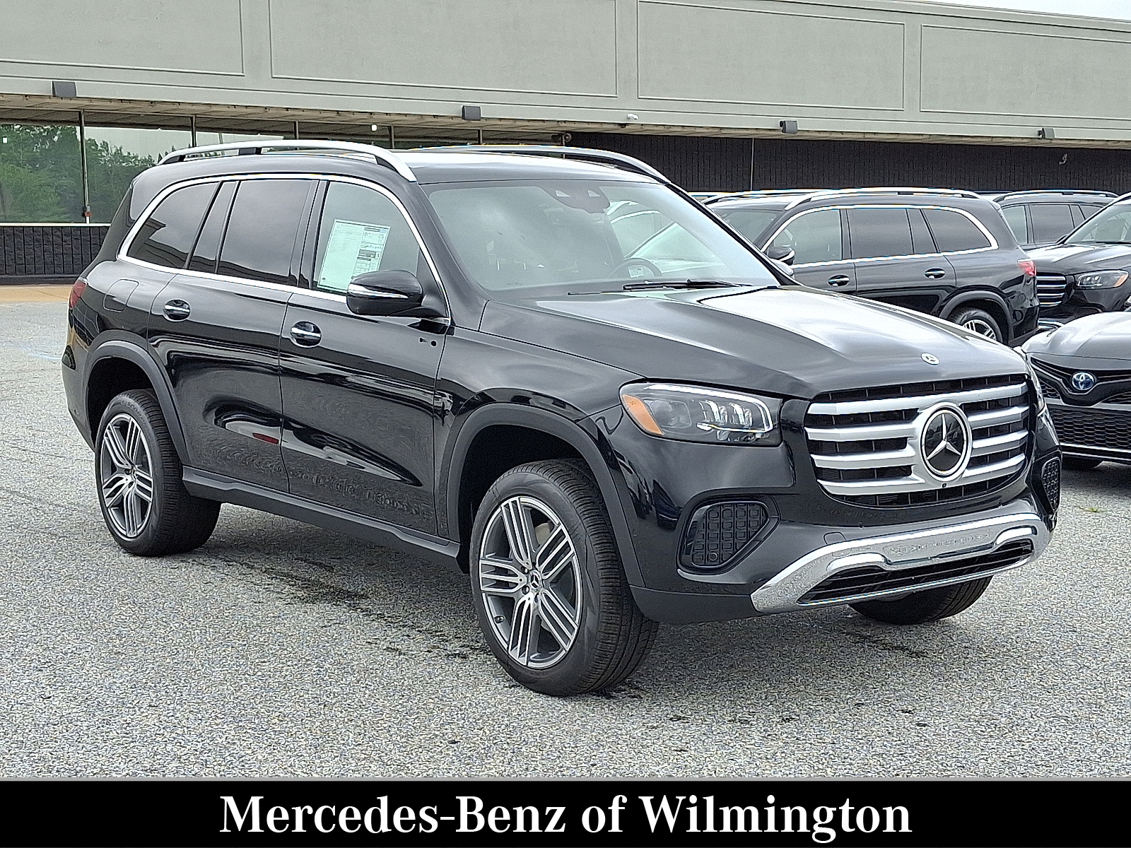 2025 Mercedes-Benz GLS Base's photo