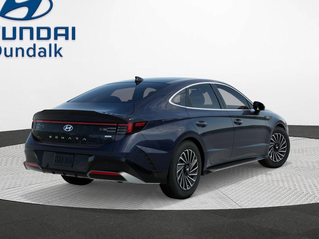 2026 Hyundai Sonata Hybrid Limited photo 4