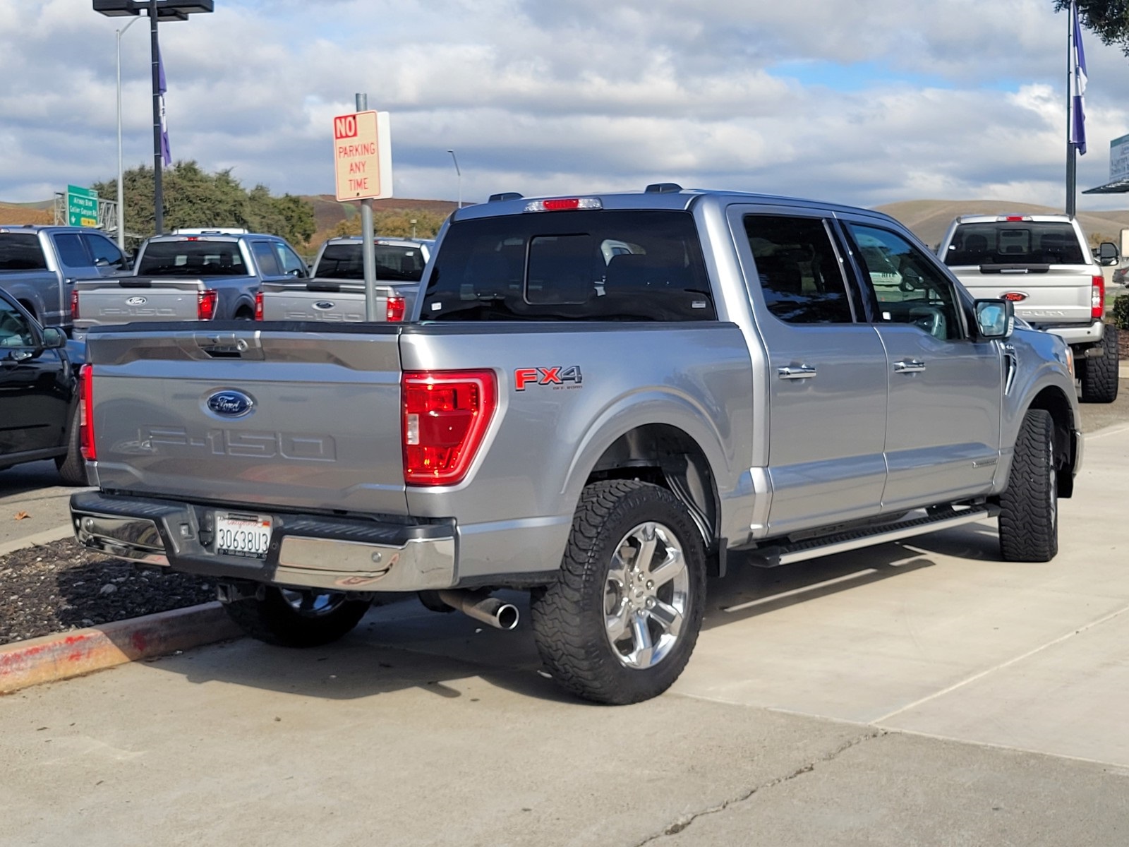2023 Ford F-150 XLT photo 4
