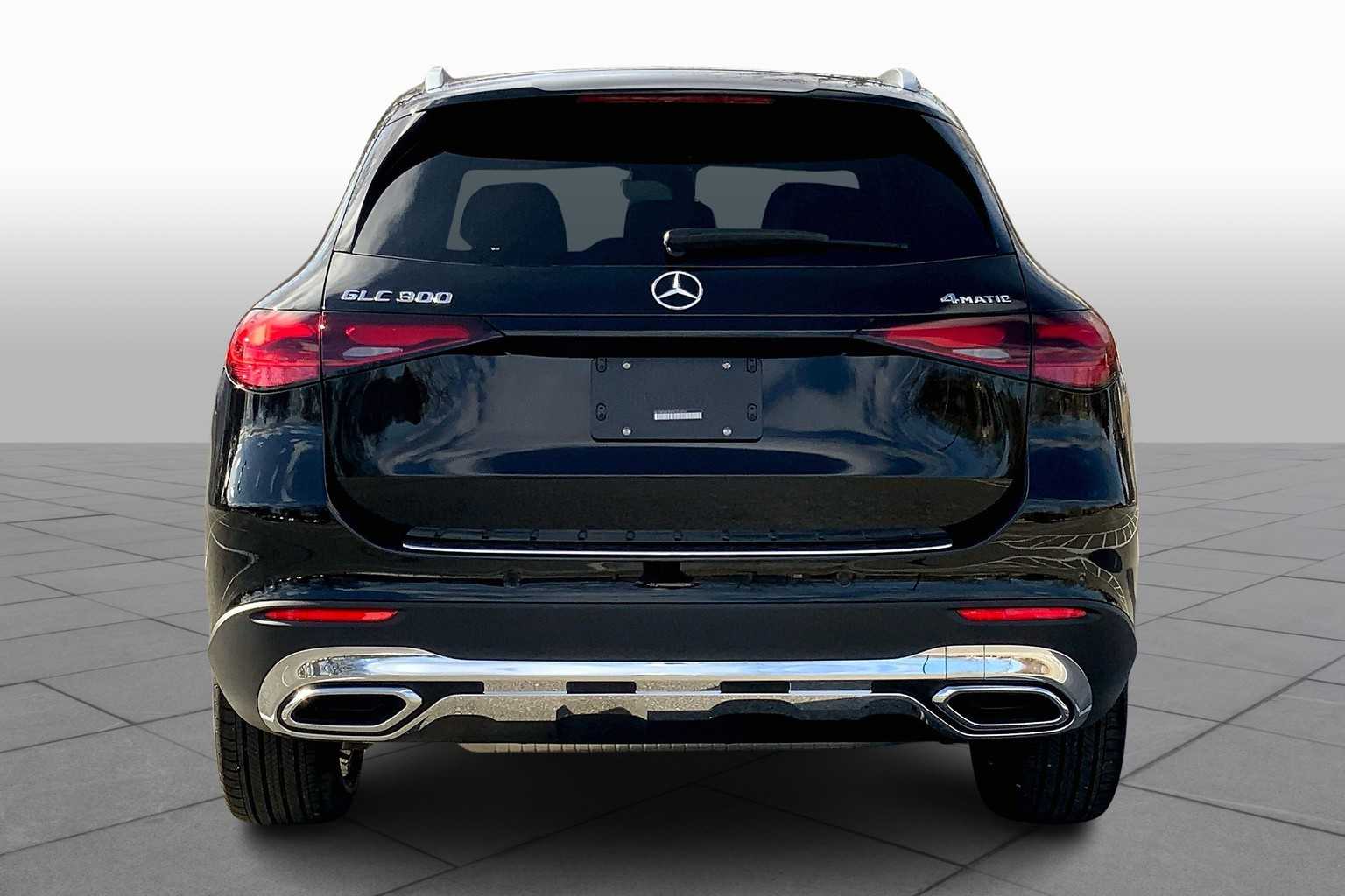 2025 Mercedes Benz GLC 300 4MATIC photo 4