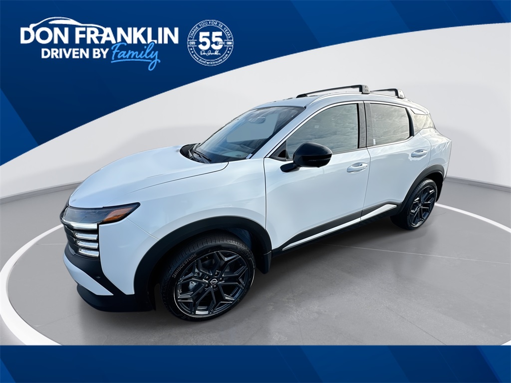 2026 Nissan KICKS SR AWD's photo