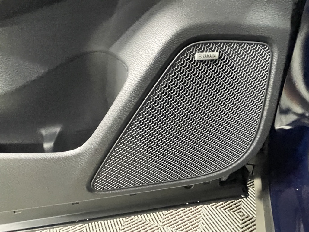 2025 Mitsubishi Outlander SE photo 18