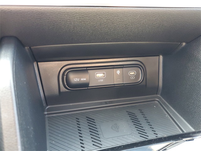 2024 Kia Sportage EX photo 23
