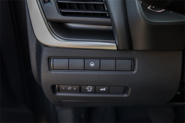 2026 Nissan Rogue SV photo 4