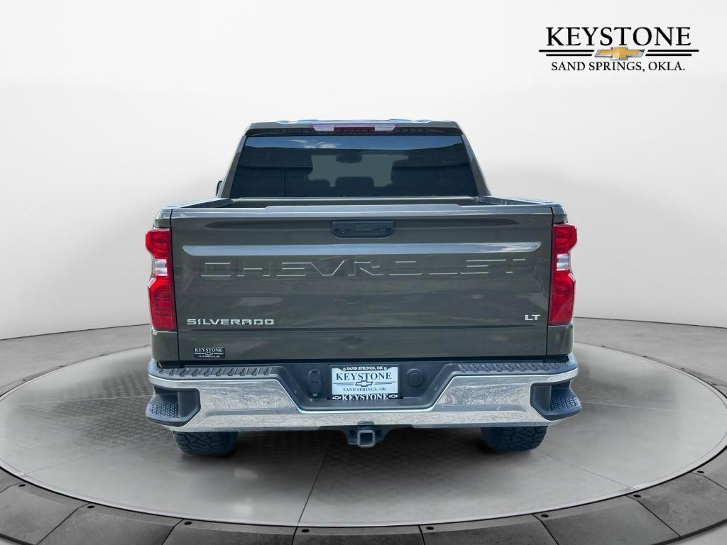 2024 Chevrolet Silverado 1500 LT photo 4