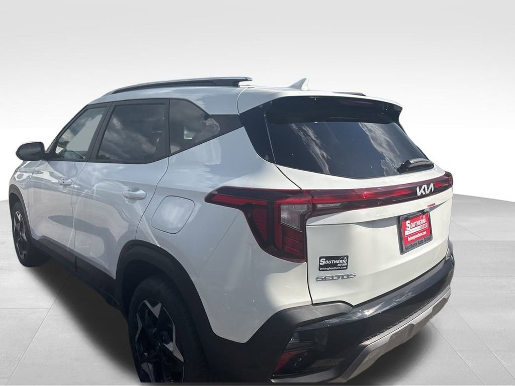 2024 Kia Seltos SX photo 10