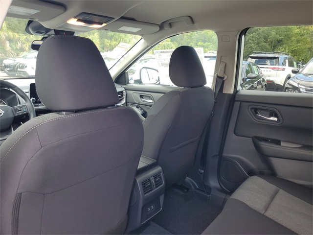 2026 Nissan Rogue SV photo 19